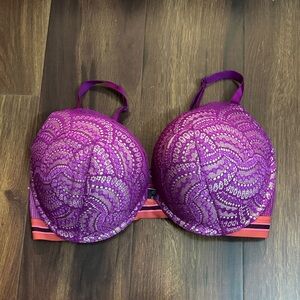 Victoria's Secret Very Sexy Push Fuchsia Lace Bra 36DDD
